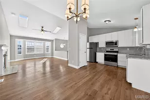 4269 NW Point Dr, House Springs, MO 63051 - Photo 9