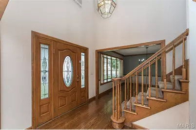 384 Greentrails Drive, Chesterfield, MO 63017 - Photo 3