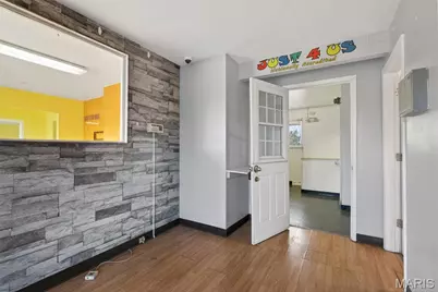 1579 S Old Highway 94, Saint Charles, MO 63303 - Photo 11