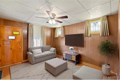 3979 Burgen Avenue, Saint Louis, MO 63116 - Photo 3