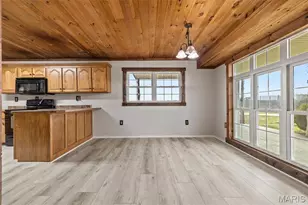 20560 Normandy Dr, Lebanon, MO 65536 - Photo 9