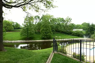 1969 Greenglen, Saint Louis, MO 63122 - Photo 9