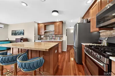 5576 Viewpoint Lane, Saint Louis, MO 63128 - Photo 11