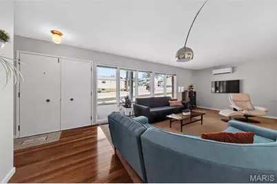 5576 Viewpoint Lane, Saint Louis, MO 63128 - Photo 9