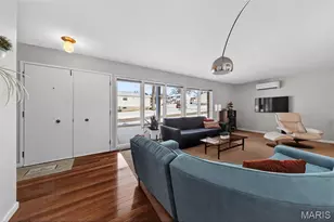 5576 Viewpoint Ln, Saint Louis, MO 63128 - Photo 9