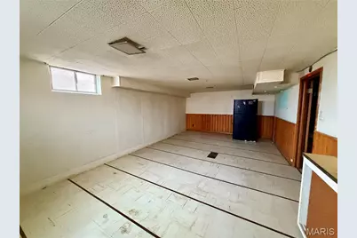 9421 Dickerson Drive, Jennings, MO 63136 - Photo 9