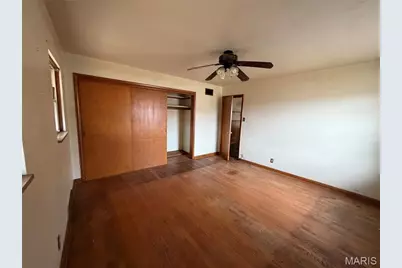 9421 Dickerson Drive, Jennings, MO 63136 - Photo 5