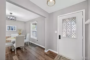 15648 Silverlake Ct, Chesterfield, MO 63017 - Photo 5