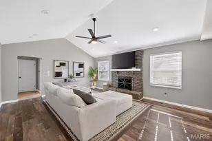 15648 Silverlake Ct, Chesterfield, MO 63017 - Photo 19