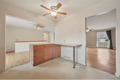 12476 Sparrowwood Drive, Saint Louis, MO 63146 - Photo 9