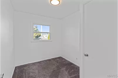 10500 Prestwick Drive, Unincorporated, MO 63137 - Photo 19