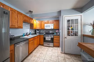 221 Watson Rd, Sullivan, MO 63080 - Photo 7