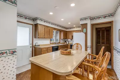 20164 SW Oakwood Drive, Lebanon, MO 65536 - Photo 9