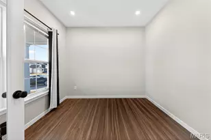 307 Dalriada Blvd, Saint Charles, MO 63368 - Photo 7