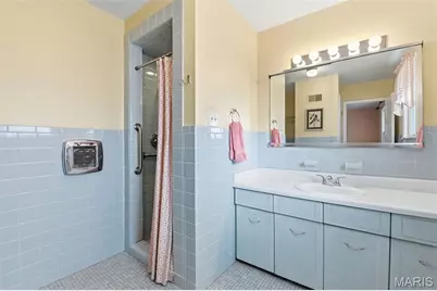 426 Darst Road, Ferguson, MO 63135 - Photo 15