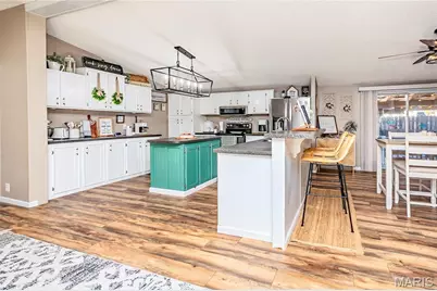 6540 Cardinal Drive, French Village, MO 63036 - Photo 9