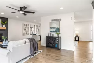 304 Shady Meadows Dr, Saint Louis, MO 63011 - Photo 9