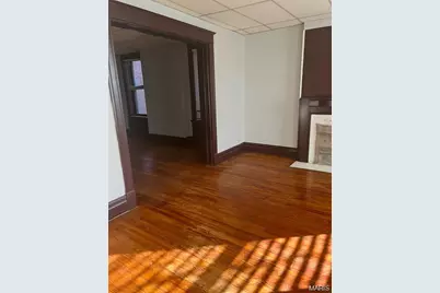 4537 Clarence Avenue, Saint Louis, MO 63115 - Photo 5