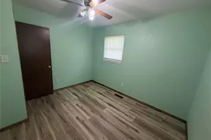 3020 Sycamore St, Cuba, MO 65453 - Photo 17