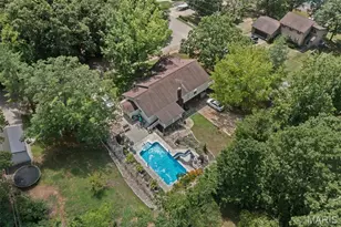 640 E Capri Dr, Bonne Terre, MO 63628 - Photo 3