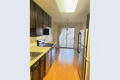 920 Guelbreth Lane #103, Creve Coeur, MO 63141 - Photo 5