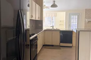 5172 Trailbend Dr, Florissant, MO 63033 - Photo 7