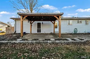 2011 Aristocrat Dr, Florissant, MO 63031 - Photo 17