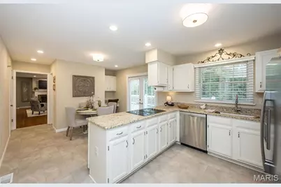 734 Chancellor Heights Drive, Manchester, MO 63011 - Photo 31