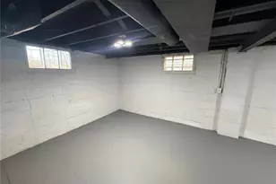 1940 Stedman Ct, Overland, MO 63114 - Photo 13