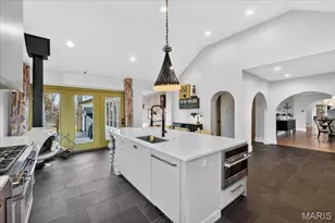 9760 Old Warson Rd, Saint Louis, MO 63124 - Photo 11