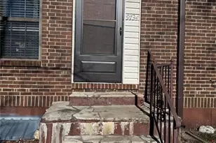 9734 Raintree Village Dr, Hillsboro, MO 63050 - Photo 13