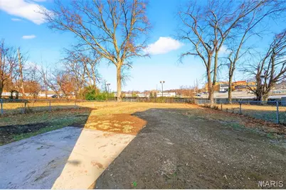8965 Tudor Avenue, Charlack, MO 63114 - Photo 33