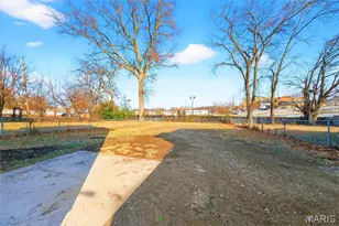 8965 Tudor Ave, Charlack, MO 63114 - Photo 33