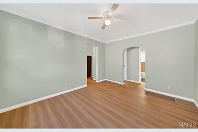 8965 Tudor Avenue, Charlack, MO 63114 - Photo 9