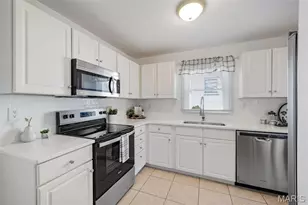 417 Chamberlin, Winchester, MO 63021 - Photo 9