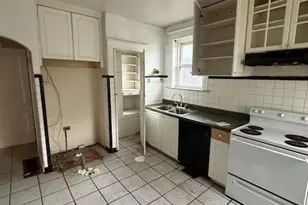 4724 Kossuth Ave, Saint Louis, MO 63115 - Photo 9