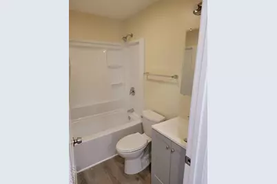 709 Suburban Avenue, Ferguson, MO 63135 - Photo 9