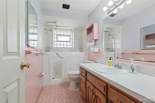 2051 Goodale Ave, Saint Louis, MO 63114 - Photo 15