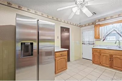 2051 Goodale Avenue, Saint Louis, MO 63114 - Photo 11