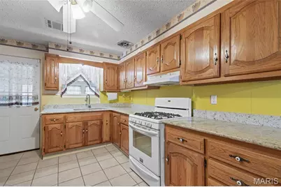 2051 Goodale Avenue, Saint Louis, MO 63114 - Photo 9