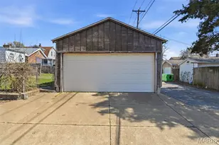 4372 Ellenwood Ave, Saint Louis, MO 63116 - Photo 7