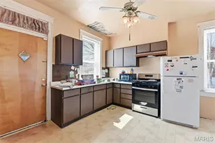 4372 Ellenwood Ave, Saint Louis, MO 63116 - Photo 13