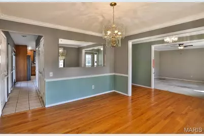 5320 Royal Hills Drive, Oakville, MO 63129 - Photo 11