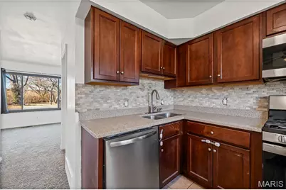 7708 Tennessee Avenue, Saint Louis, MO 63111 - Photo 9