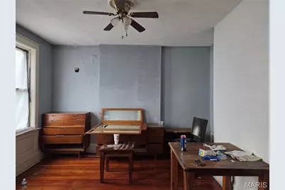 4254 E Saint Louis Avenue, Saint Louis, MO 63115 - Photo 5