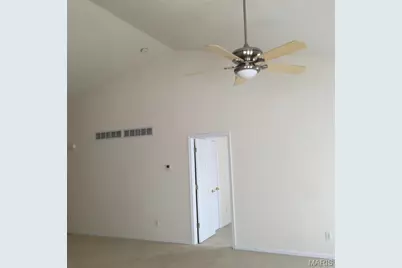 16 Bayswater Road, Saint Louis, MO 63128 - Photo 23