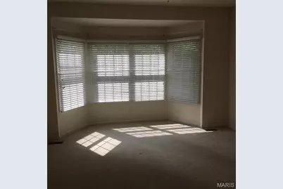 16 Bayswater Road, Saint Louis, MO 63128 - Photo 13