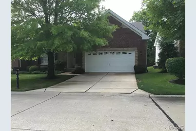 16 Bayswater Road, Saint Louis, MO 63128 - Photo 1