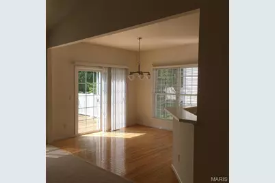 16 Bayswater Road, Saint Louis, MO 63128 - Photo 7