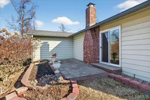 1011 Ferngate Ln, Creve Coeur, MO 63141 - Photo 15